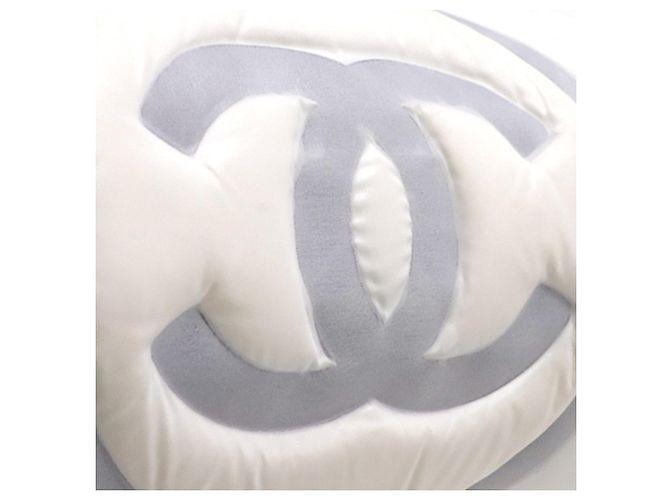 Chanel White Embossed Nylon Tweed Doudoune Gürteltasche - Ansicht 5