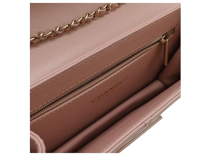 Chanel Pink Mini Quilted Sheepskin Beauty Lock Flap Rosa - vista 3