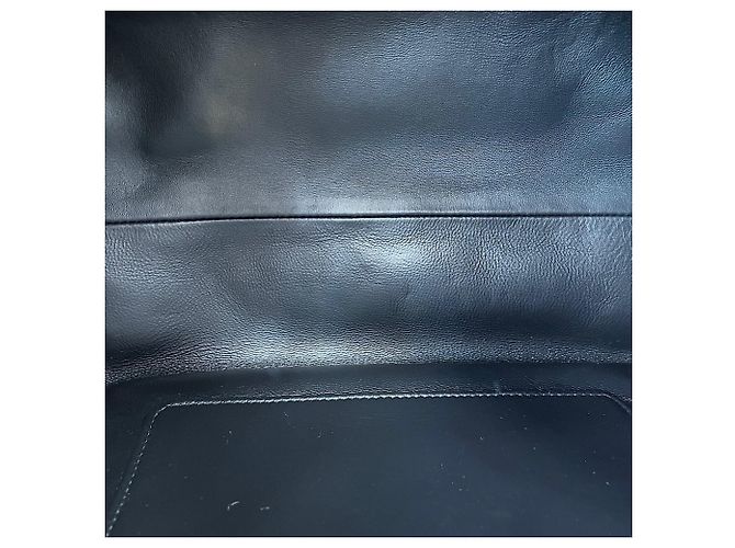 Salvatore Ferragamo Schwarze 2-Wege-Handtasche - Ansicht 12