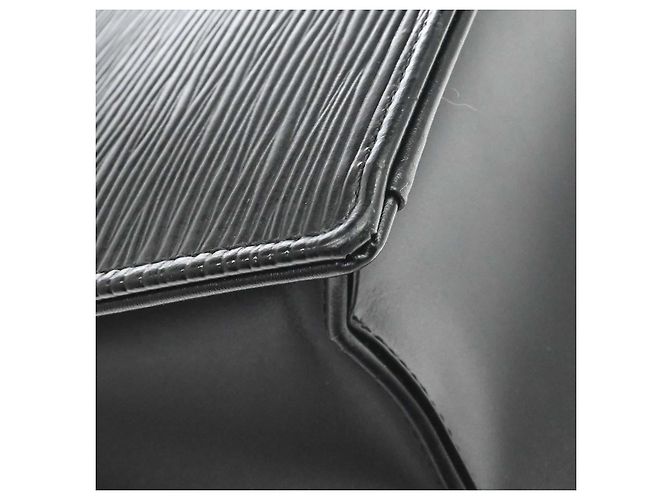 Pelle Epi Ombré Louis Vuitton Nero - vista 6