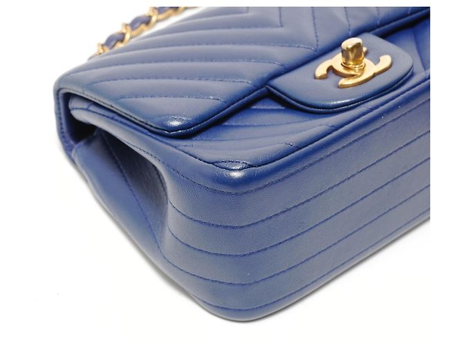 Borsa a tracolla Chanel in agnello Chevron Blu - vista 5