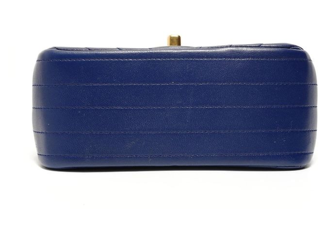Borsa a tracolla Chanel in agnello Chevron Blu - vista 7