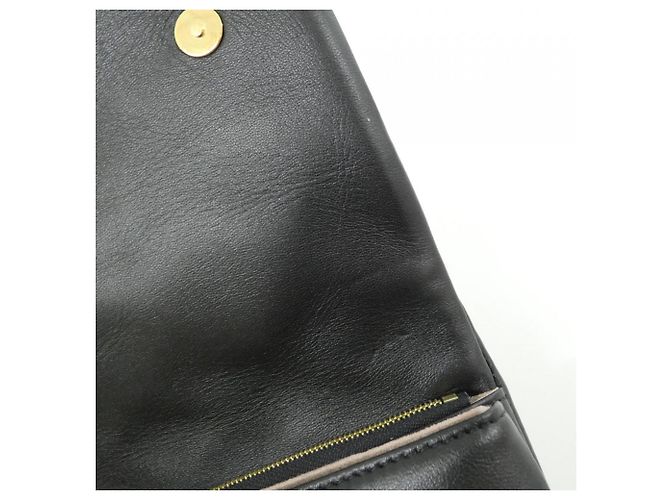 Louis Vuitton Coussin Pochette M80742 Borsa a Spalla Nero - vista 5