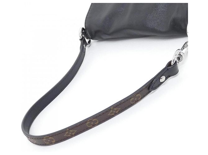 Borsa a tracolla Louis Vuitton LV Vibe Sunset M12192 Nero - vista 6