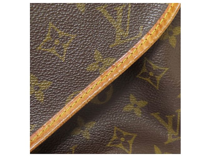 Borsa a Spalla Louis Vuitton Saumur 35 Nero - vista 12
