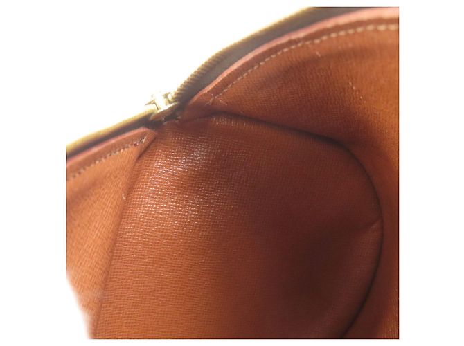Louis Vuitton Papillon 26 Handbag Monogram - view 8