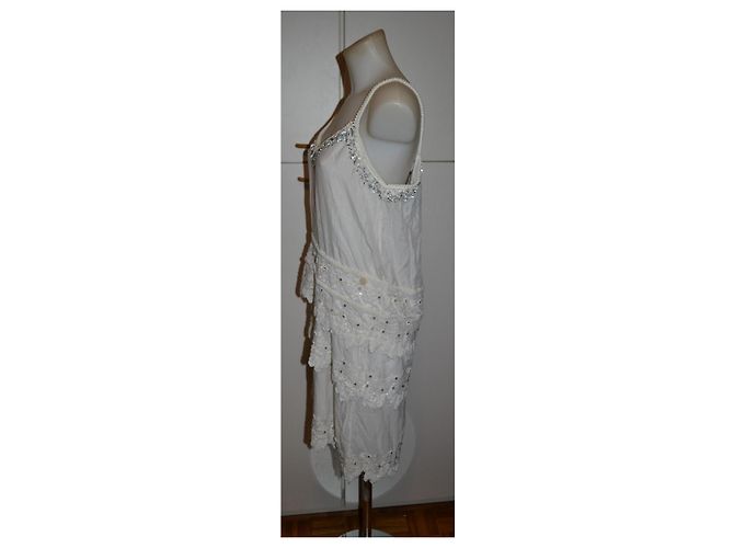Autre Marque Abito da donna bianco con perline e paillettes - vista 3