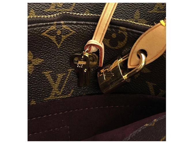 Borsa Louis Vuitton Monogram Montaigne MM Marrone - vista 3