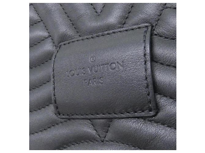 Borsa a Spalla Louis Vuitton New Wave Heart Nero - vista 6