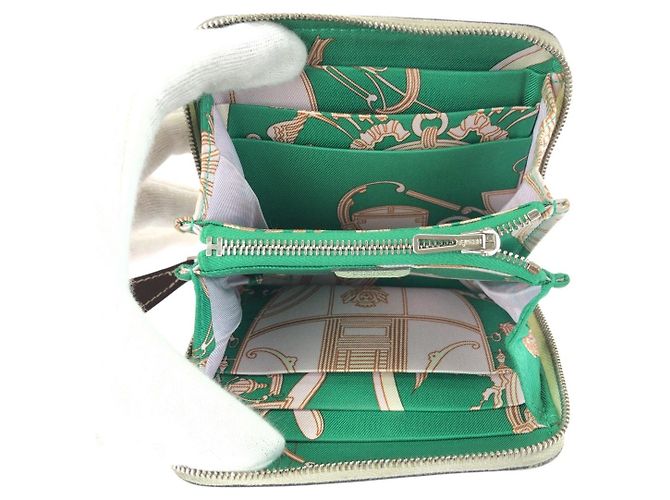Hermès Cartera Compacta Hermes Azap Silk'in Verde - vista 8