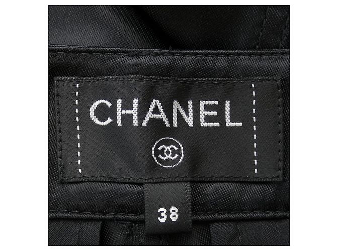 Timeless Chanel P70669V62116 Shorts Nero - vista 5