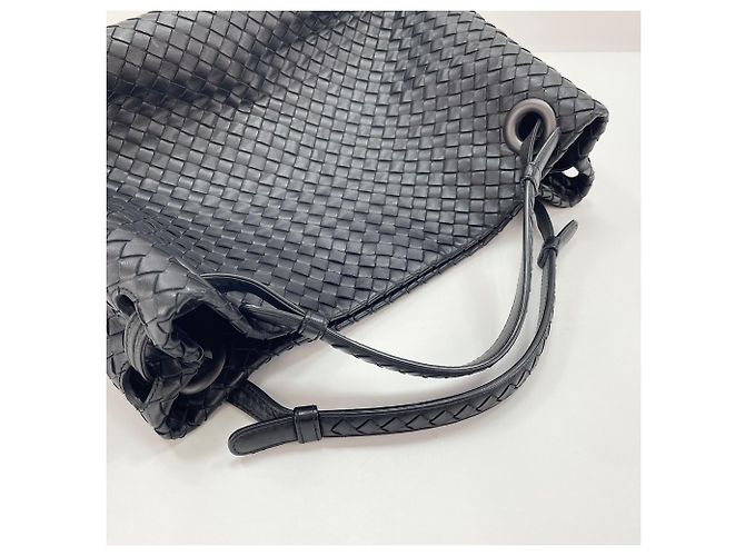 Bottega Veneta Garda Medium Handtasche in Schwarz - Ansicht 10