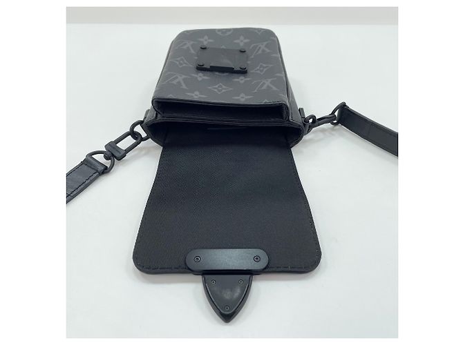 Borsa a tracolla Louis Vuitton S-Lock Vertical Wearable Wallet Nero - vista 12