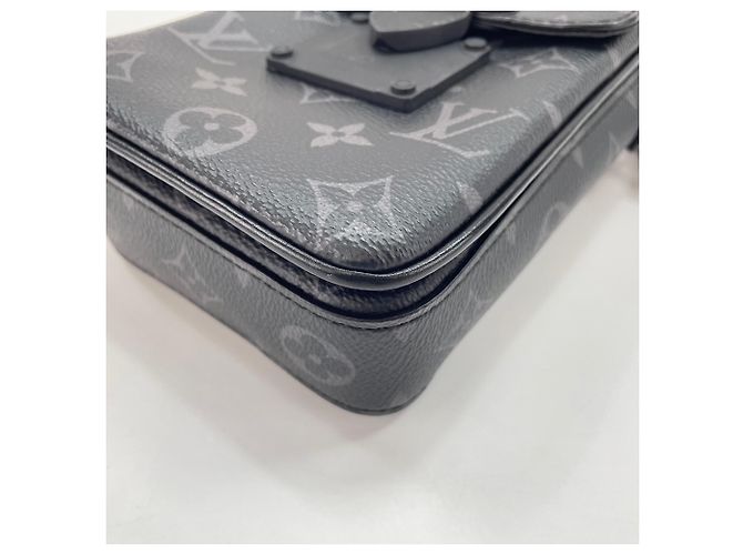 Borsa a tracolla Louis Vuitton S-Lock Vertical Wearable Wallet Nero - vista 9
