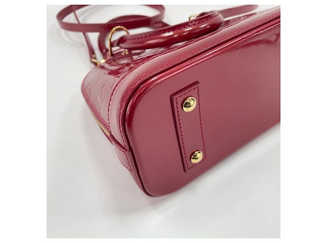 Borsa Louis Vuitton Alma BB Rosso - vista 8