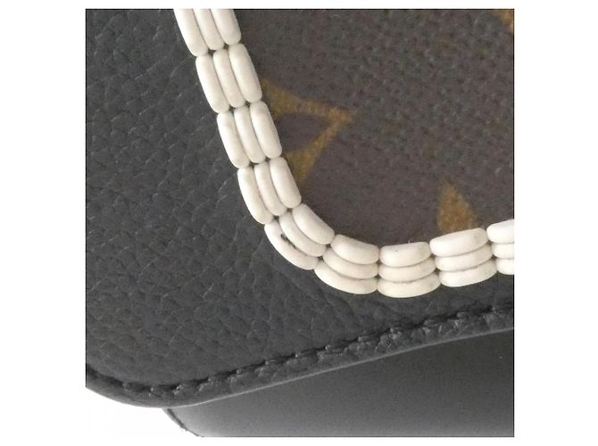 Borsa a Spalla Louis Vuitton Monogram Twist Marrone Nero - vista 5