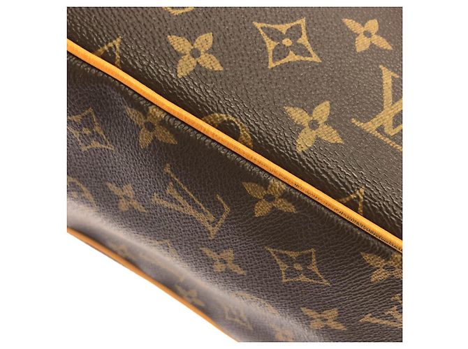 Borsa a tracolla verticale Louis Vuitton Monogram Batignolles Marrone - vista 3