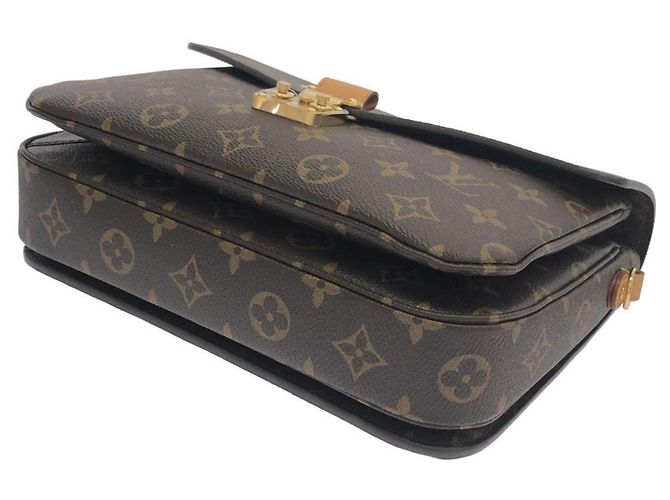 Borsa Louis Vuitton Monogram Pochette Métis MM Marrone - vista 3