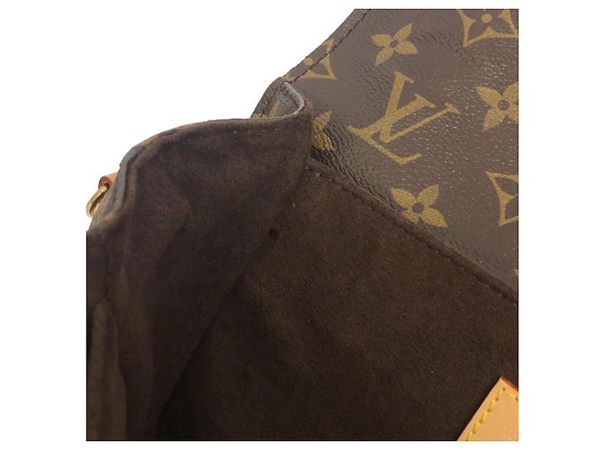 Borsa Louis Vuitton Monogram Pochette Métis MM Marrone - vista 8