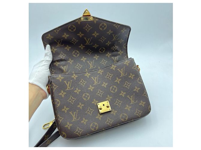 Metis Louis Vuitton Pochette Métis Monogram Marrone Monogramma - vista 9
