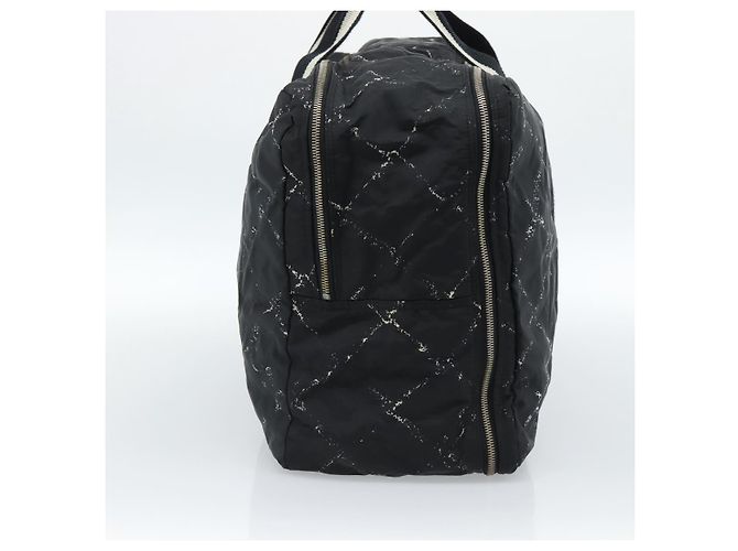 Chanel Travel Line Boston Imprimé Nylon Medium Noir - vue 3