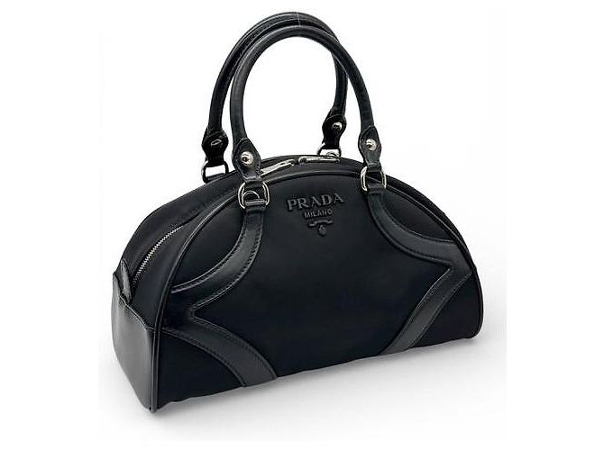 Prada Bowler Bag aus schwarzem Nylon und Leder - Ansicht 4
