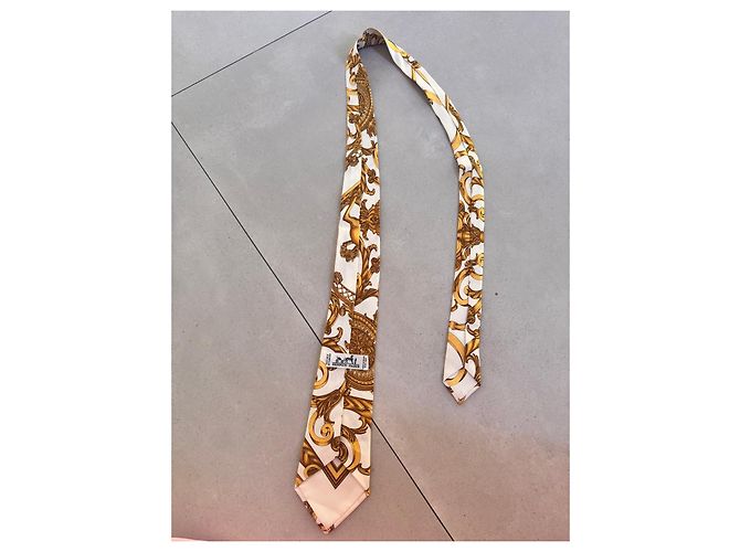 Hermès Silk Tie with Gold Baroque Pattern White Golden - view 3