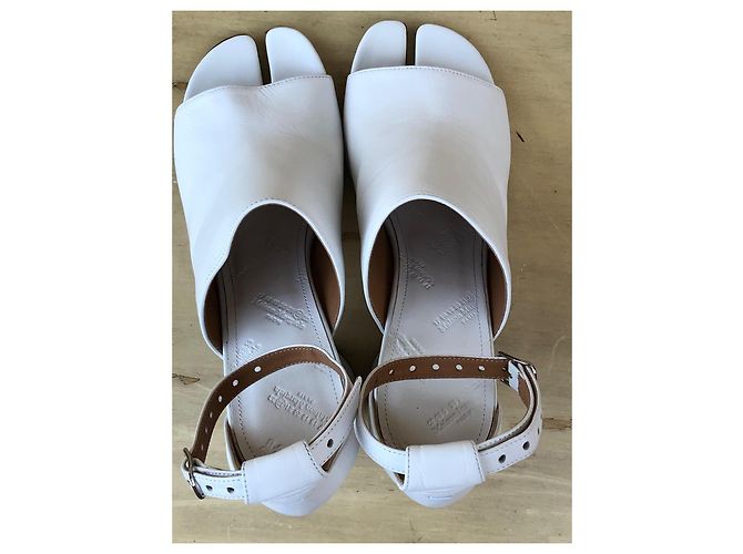 Maison Martin Margiela Maison Margiela Sandali Tabi in pelle bianca Bianco - vista 6