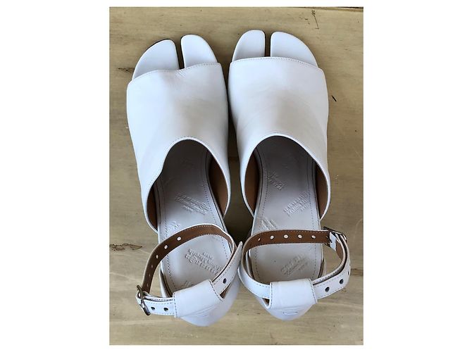 Maison Martin Margiela Maison Margiela Sandali Tabi in pelle bianca Bianco - vista 7
