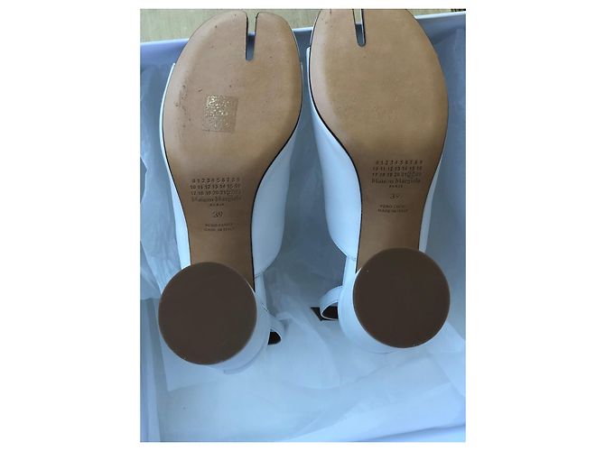 Maison Martin Margiela Maison Margiela Sandali Tabi in pelle bianca Bianco - vista 8