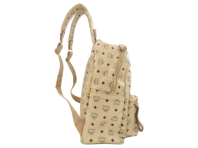 Mochila MCM com estampa total e tachas Bege - vista 3