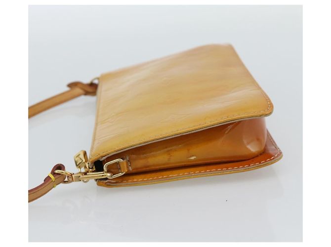 LOUIS VUITTON Monogram Vernis Lexington Pouch Beige M91010 LV Auth ka4881 - vista 3