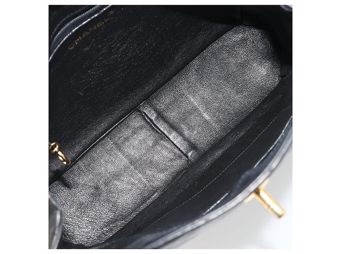 CHANEL Matelasse Chain Shoulder Bag Leather Black Gold CC Auth 188720 Nero D'oro - vista 10