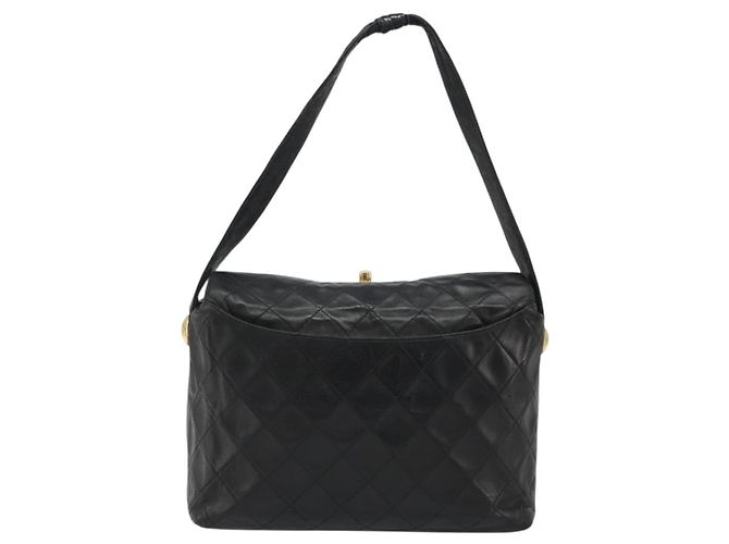 CHANEL Matelasse Chain Shoulder Bag Leather Black Gold CC Auth 188720 Nero D'oro - vista 2