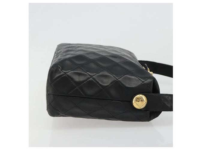 CHANEL Matelasse Chain Shoulder Bag Leather Black Gold CC Auth 188720 Nero D'oro - vista 3