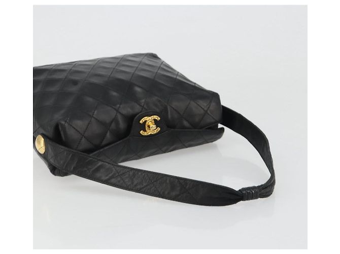 CHANEL Matelasse Chain Shoulder Bag Leather Black Gold CC Auth 188720 Nero D'oro - vista 7