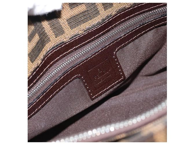 FENDI Zucca Canvas Mamma Baguette Shoulder Bag Black Brown Auth 188964V Marrone Nero - vista 18