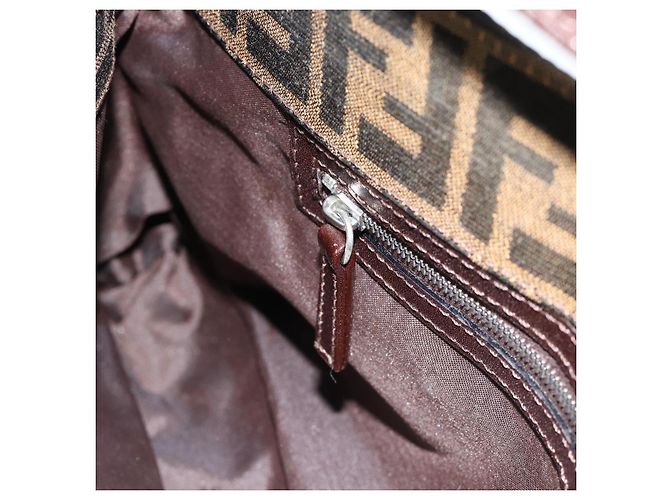 FENDI Zucca Canvas Mamma Baguette Shoulder Bag Black Brown Auth 188964V Marrone Nero - vista 21
