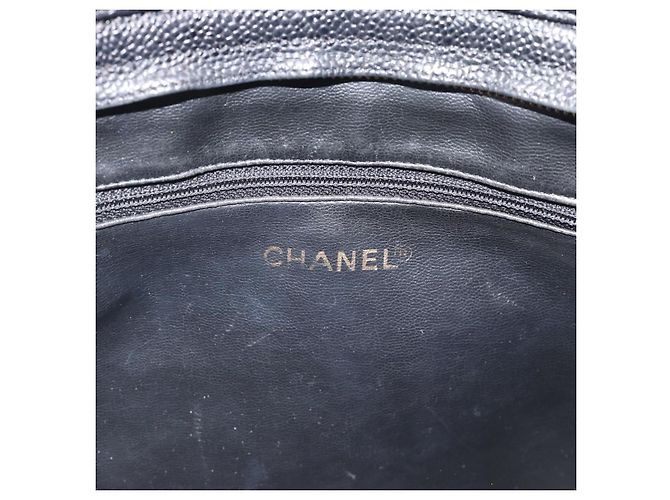 Borsa a tracolla CHANEL Triple Coco Chain Pelle Caviar Nera e Oro CC Auth 189110V Nero D'oro - vista 17