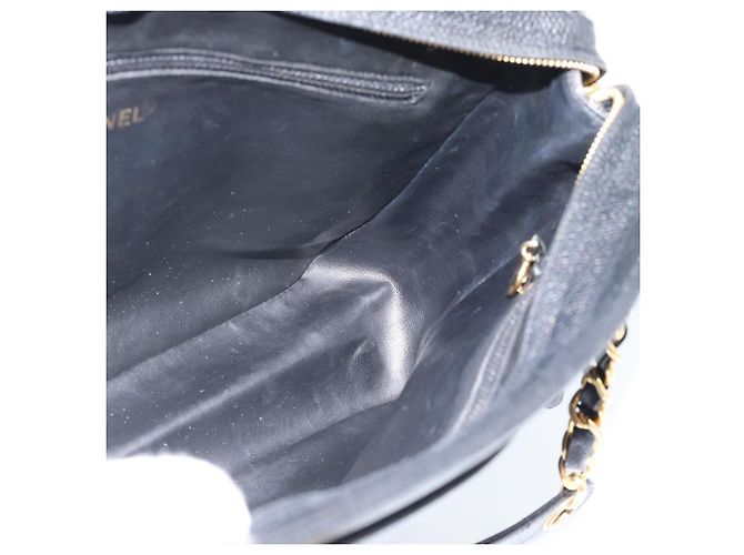 Borsa a tracolla CHANEL Triple Coco Chain Pelle Caviar Nera e Oro CC Auth 189110V Nero D'oro - vista 18