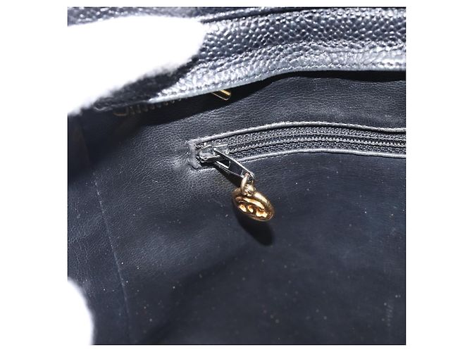 Borsa a tracolla CHANEL Triple Coco Chain Pelle Caviar Nera e Oro CC Auth 189110V Nero D'oro - vista 20