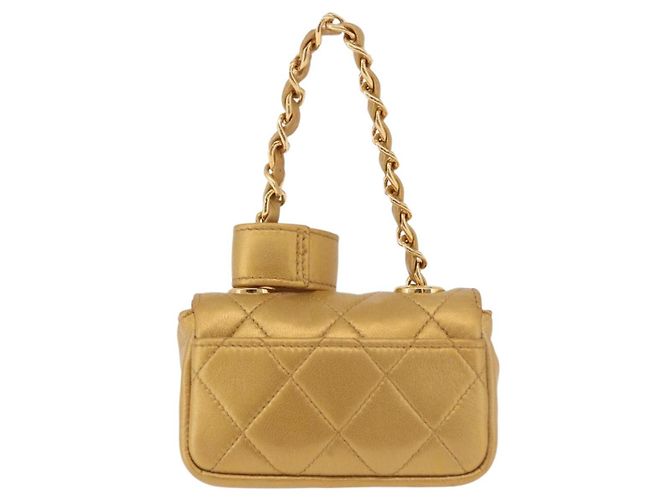 CHANEL Matelasse Chain Pouch Lamb Skin Gold CC Auth bs35703V D'oro - vista 2