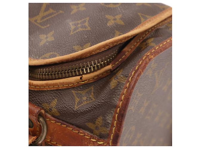 LOUIS VUITTON Monogram Sac Chasseur 30 Boston Bag LV Auth 188014 Monogramma - vista 9