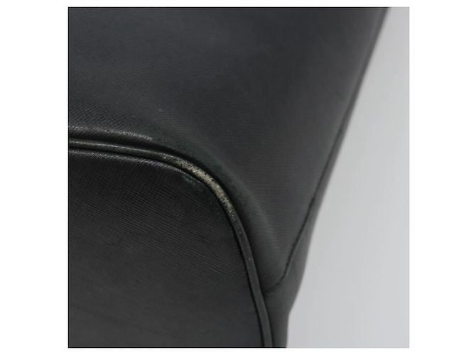 Borsa Tote Salvatore Ferragamo Gancini in pelle nera e oro Auth 187416 Nero D'oro - vista 9