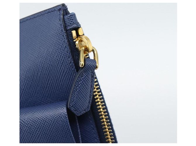Saffiano Clutch PRADA Safiano Blu Oro Auth BA13647V D'oro - vista 9