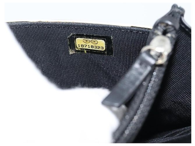 CHANEL COCO Borsa a tracolla con catena Patent White Black CC Auth 189255A Nero Bianco - vista 12
