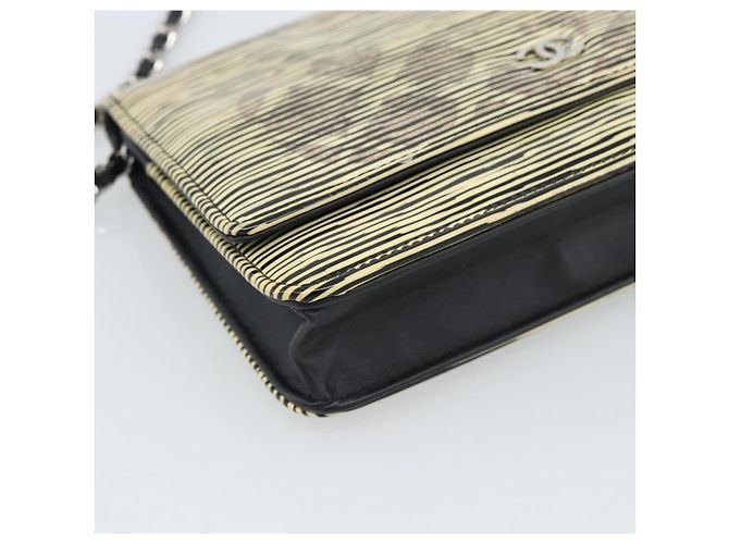 CHANEL COCO Borsa a tracolla con catena Patent White Black CC Auth 189255A Nero Bianco - vista 16