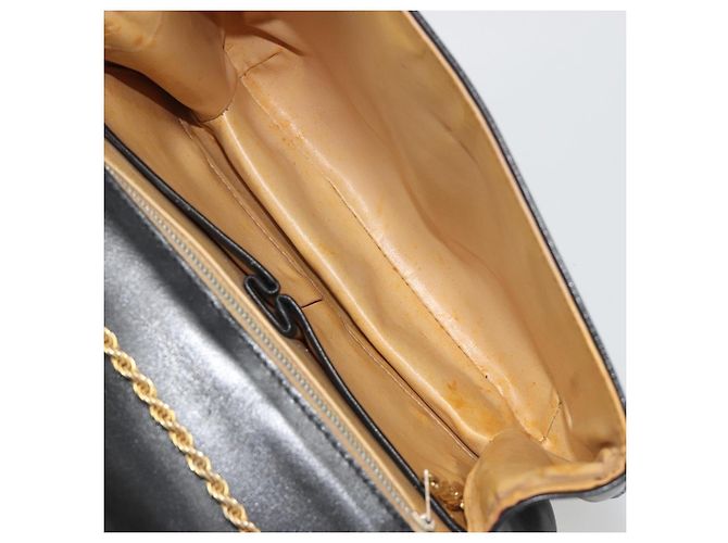 Céline Borsa a Spalla con Catena CELINE in Pelle Nera e Oro Auth 188237 Nero D'oro - vista 11