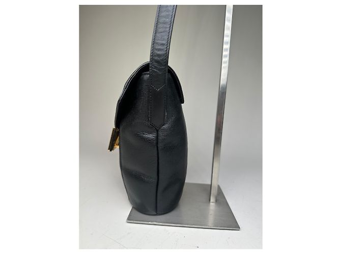 Vintage Givenchy Logo Prägeleder Schultertasche Schwarz Gold - Ansicht 8