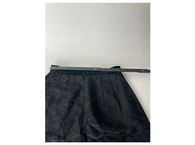 First Vintage Balenciaga Seidenrock mit schwarzem Samtbund - Ansicht 10